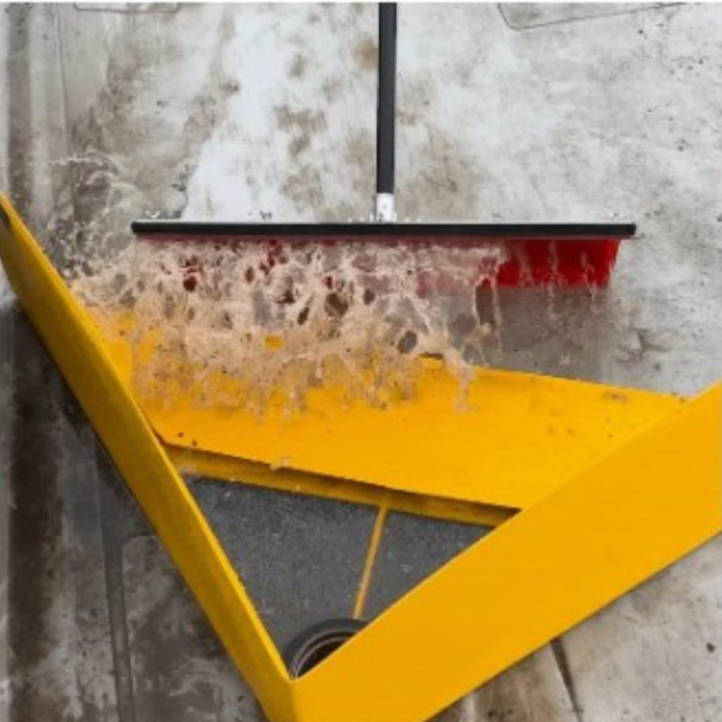 Водостічна система Haidl для плоского даху – рукав, кут для відведення води з даху