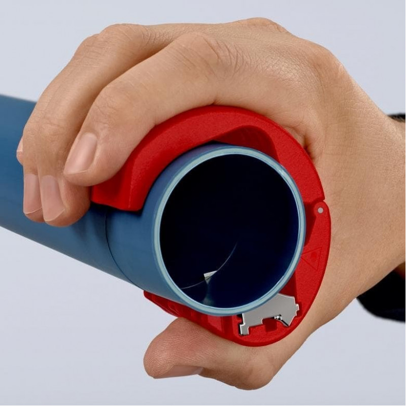 Різак для пластикових труб та ущільнювальних гільз, Knipex [90 22 10 BK] діаметр різання від 20 до 50 мм