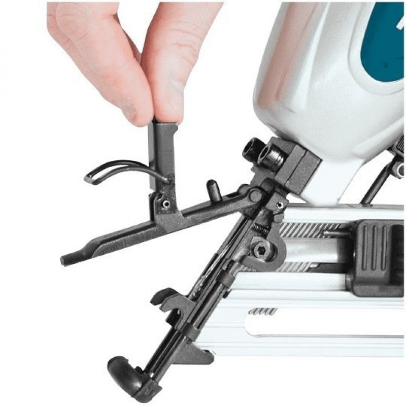 Пневматичний цвяхозабивач для цвяхів 32-64 мм, Makita [AF635]