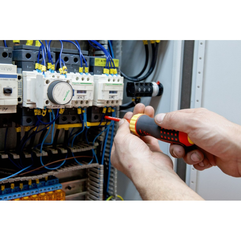 Ручка з вбудованою тріскачкою VDE для ізольованих хвостовиків, Bahco [808060]