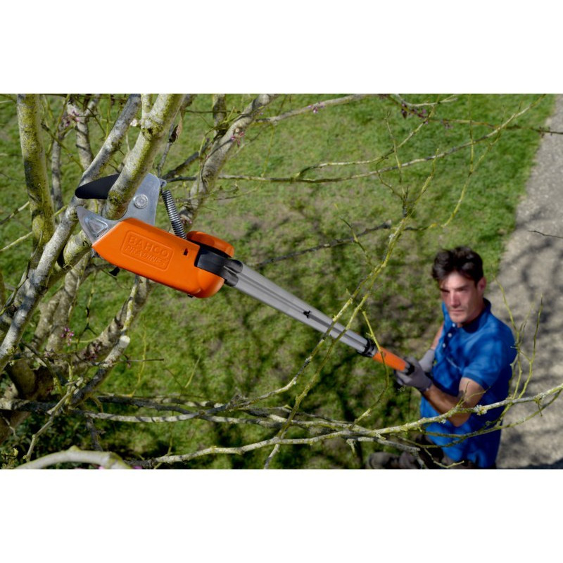 Профессиональный сучкорез на телескопической штанге длиной 2,3-4,1 м с регулируемой головкой и углом резки до 230° Bahco [ATP-230-4