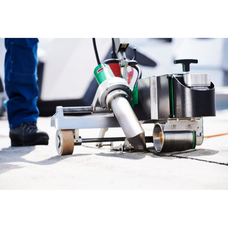 Зварювальний апарат для бітумного фетру Leister BITUMAT B2 100 мм 230 В