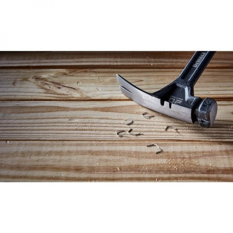 Молоток DeWalt из цельной стали 567 г. [DWHT51004-0]