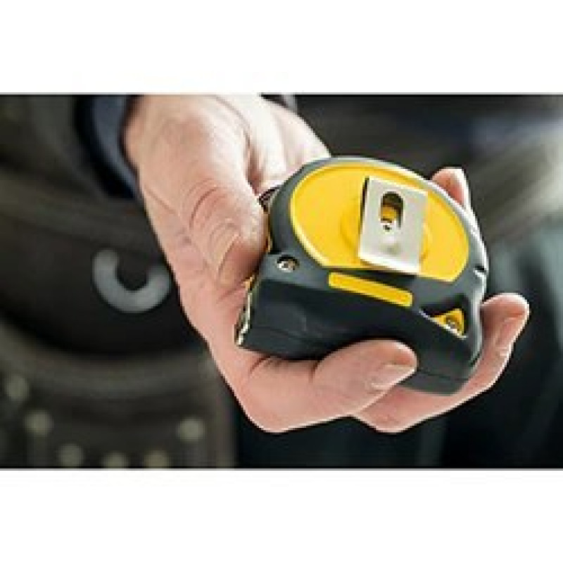 Размер 8 м x 25 мм, пластиковый корпус Stanley [0-30-657], защитный полимерный слой Tylon