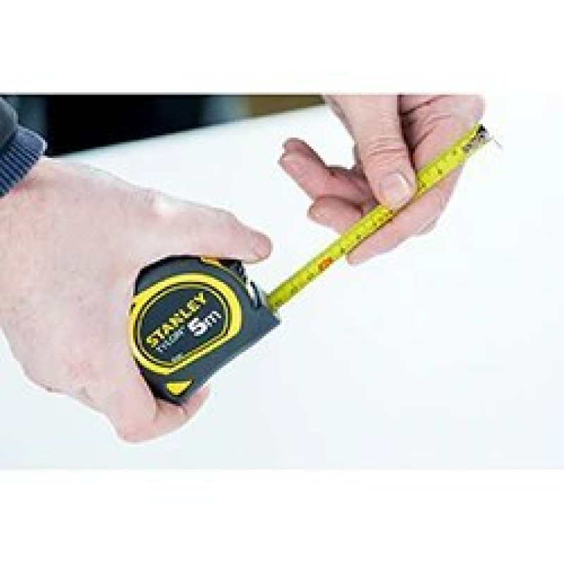 Размер 8 м x 25 мм, пластиковый корпус Stanley [0-30-657], защитный полимерный слой Tylon