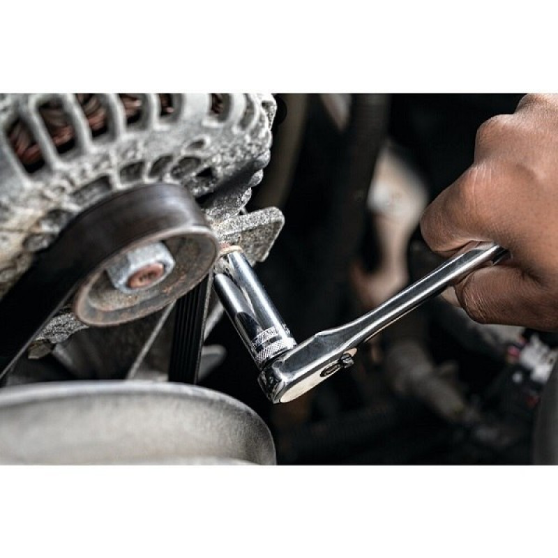 Набір інструментів DeWALT з 84 предметів з головками 1/4 та 3/8 [DWMT81531-1]