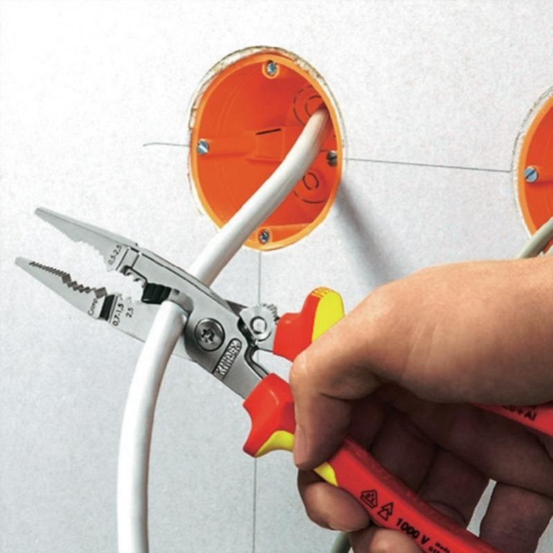 Плоскогубцы Knipex VDE с 6 функциями для электриков [13 86 200]