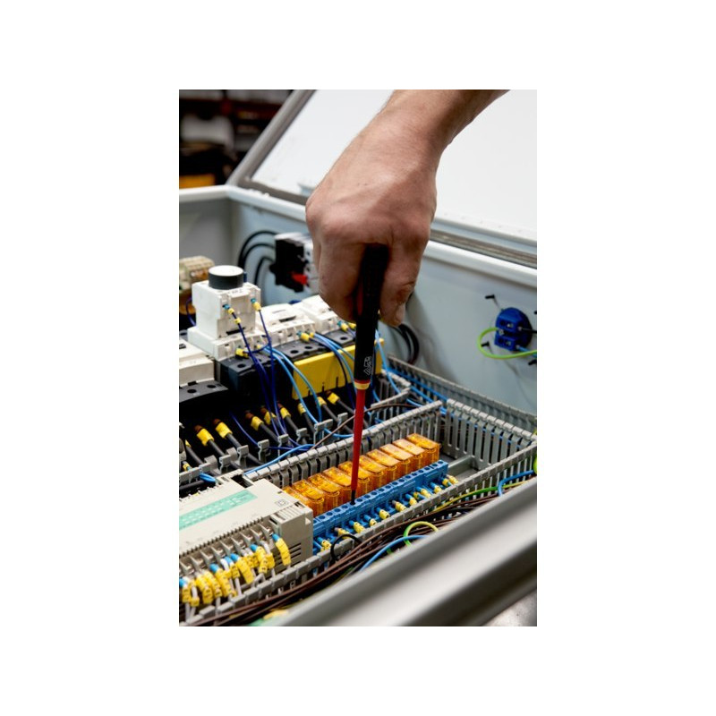 Ізольована викрутка для плоских гвинтів 2.0x12x200 мм VDE ERGO Bahco [BE-8259S]