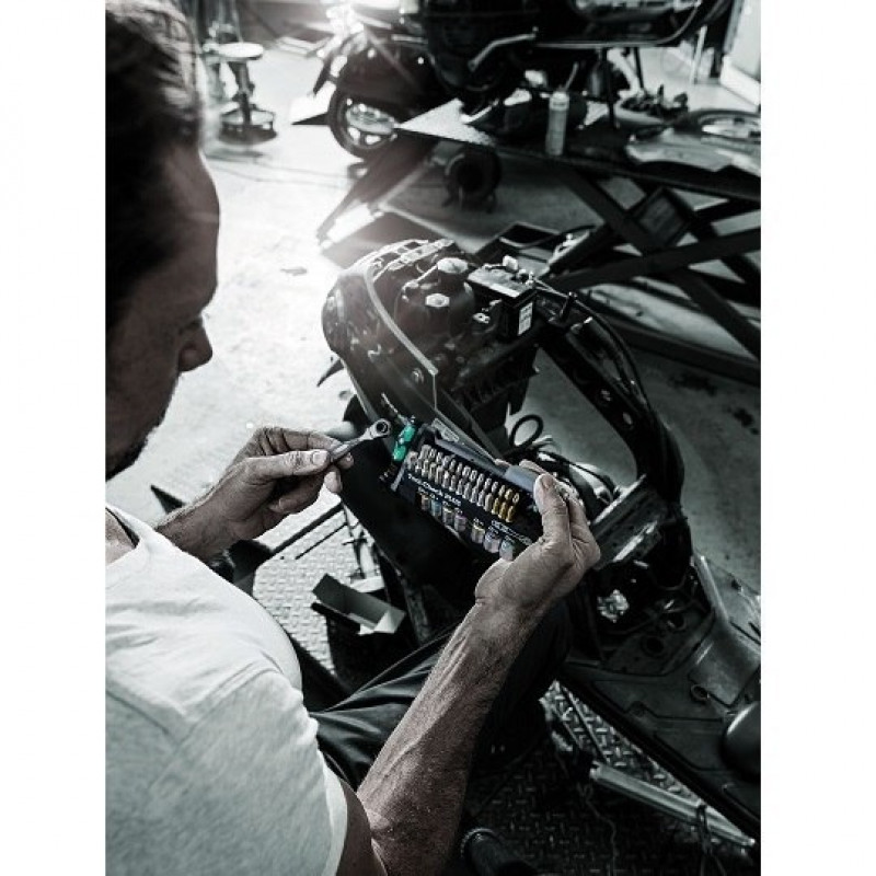 Набір біт та головок тріскачки 1/4 Zyklop Mini + наколінник, набір 1 9515, Wera [05134544001]