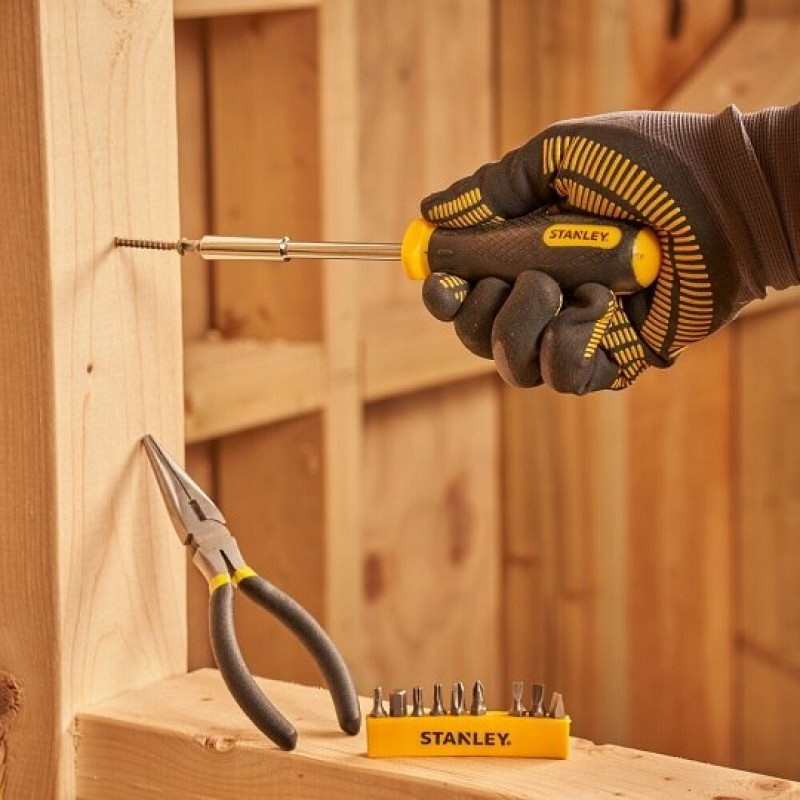 Набор из 38 инструментов и аксессуаров: отвертки, плоскогубцы, биты 1/4, Stanley [STMT0-74101] в сумке