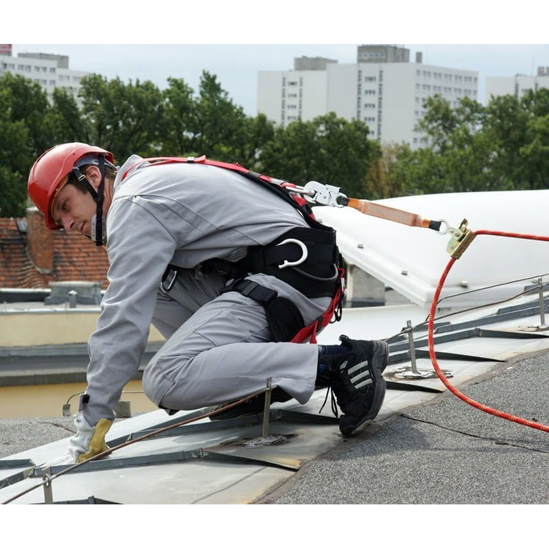 Самоблокирующееся устройство PROTEKT LINOSTOP II 40 м для вертикальной и горизонтальной работы.